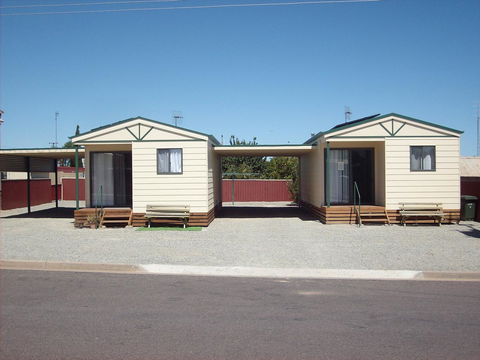 Jacko's Holiday Cabins - Accommodation Australia 0