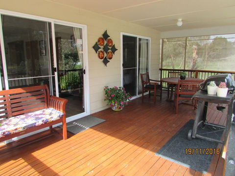 Lazy Days Cottage - Victor Harbor - Accommodation Australia 13