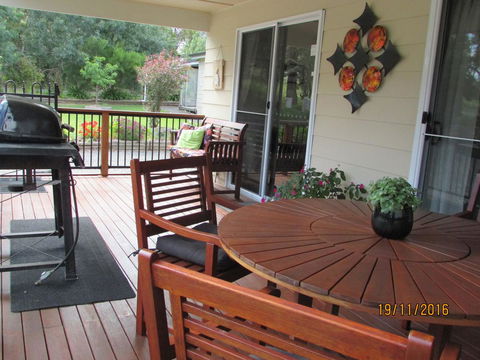 Lazy Days Cottage - Victor Harbor - Accommodation Australia 5