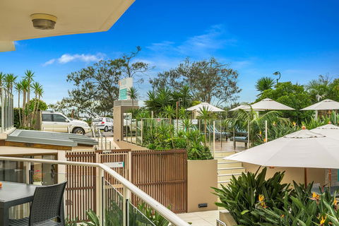 Bayview Beachfront Apartments, In Town Right On The Beach - Accommodation Australia 13