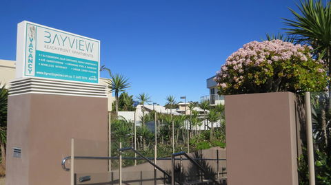 Bayview Beachfront Apartments, In Town Right On The Beach - Accommodation Australia 16
