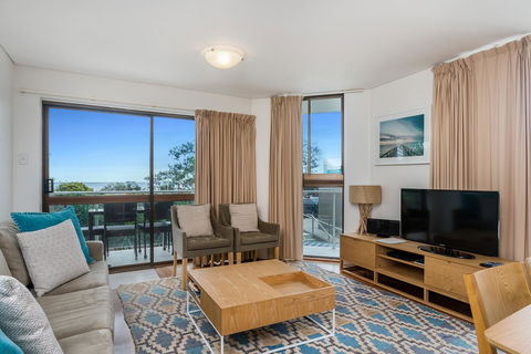 Bayview Beachfront Apartments, In Town Right On The Beach - Accommodation Australia 35