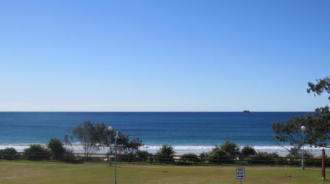 Bayview Beachfront Apartments, In Town Right On The Beach - Accommodation Australia 28