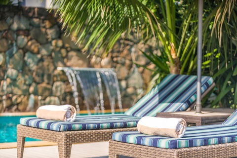 Bayview Beachfront Apartments, In Town Right On The Beach - Accommodation Australia 4