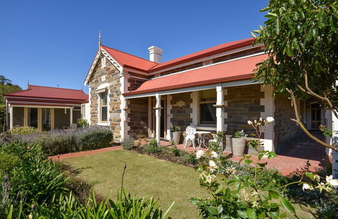 Trafalgar Premium Vintage Suites - Accommodation Australia 0