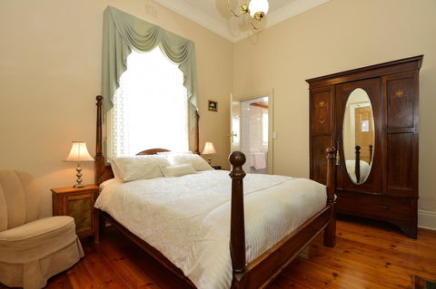 Trafalgar Premium Vintage Suites - Accommodation Australia 6