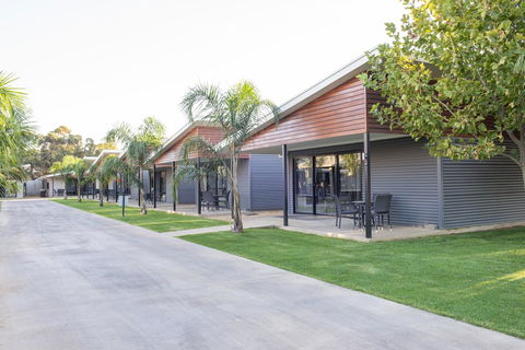 Paringa Resort - Australia Shopping 4