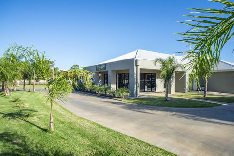 Paringa Resort - Australia Shopping 15