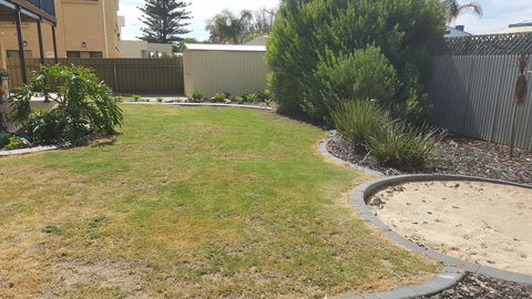 Beachside Escape On The Esplanade - Accommodation Australia 11