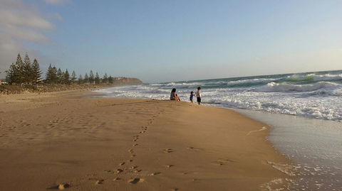 Beachside Escape On The Esplanade - Accommodation Australia 1