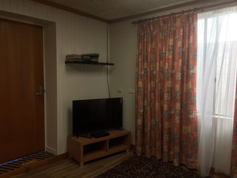 Kingscote Central - Australia Shopping 2