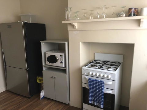 Kingscote Central - Australia Shopping 3