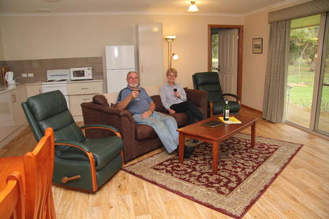 Camawald Coonawarra Cottage B&B - Accommodation Australia 4