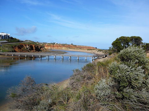 McCloud House - Accommodation Australia 5