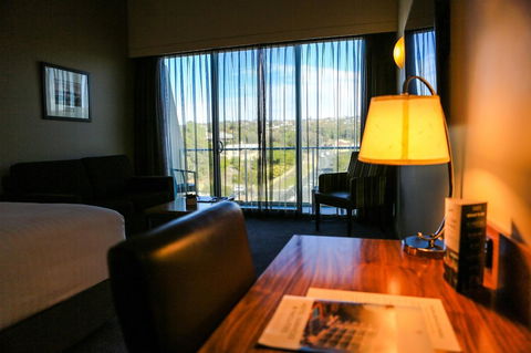 Port Lincoln Hotel - Accommodation Australia 5