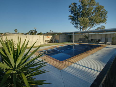 DBJ Holiday Units - Accommodation Australia 2