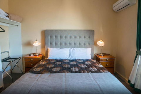 Tailem Bend Riverside Hotel - Accommodation Australia 2