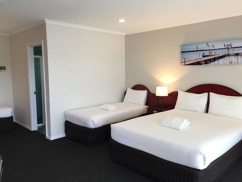 Hilton Beachfront Motel - Accommodation Australia 20