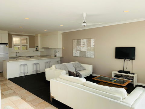 The Bluff Resort Apartments - Accommodation Australia 6