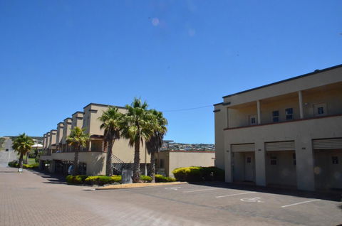The Bluff Resort Apartments - Accommodation Australia 23