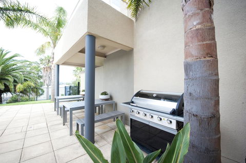 The Bluff Resort Apartments - Accommodation Australia 34