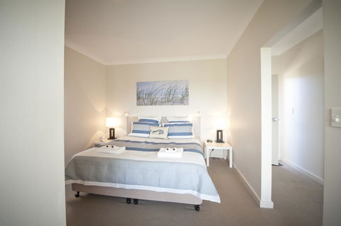 The Bluff Resort Apartments - Accommodation Australia 32