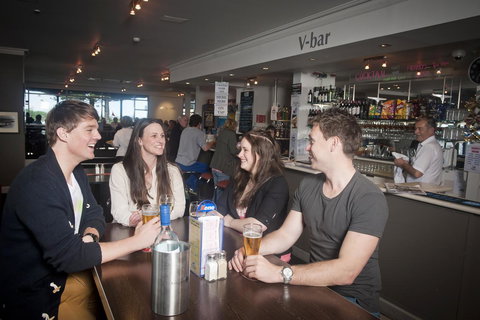 Nightcap At Hotel Victor - Australia Shopping 30