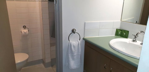 Nightcap At Hotel Victor - Australia Shopping 4