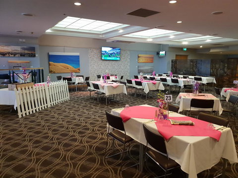 Nightcap At Hotel Victor - Australia Shopping 16