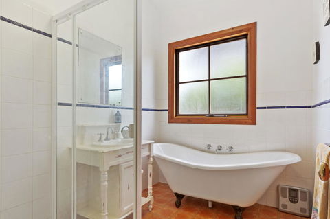 The Log Cabin - 47 Jetty Road - Accommodation Australia 3