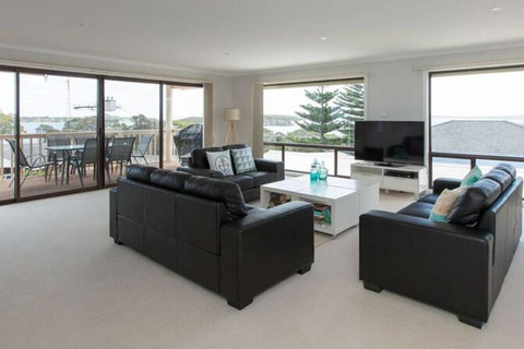 Bimbadeen - Accommodation Australia 2