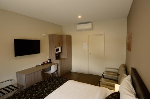 105 On The Park - Accommodation Australia 14