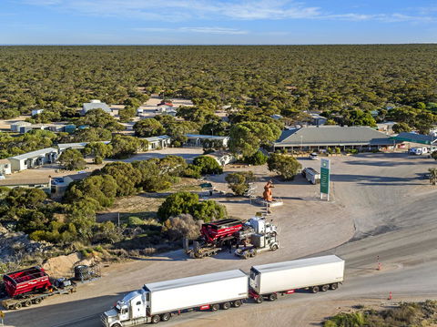 Border Village Roadhouse - Australia Shopping 0