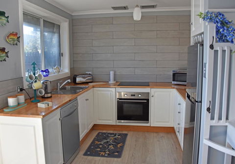 Beach Life Retreat - Accommodation Australia 10