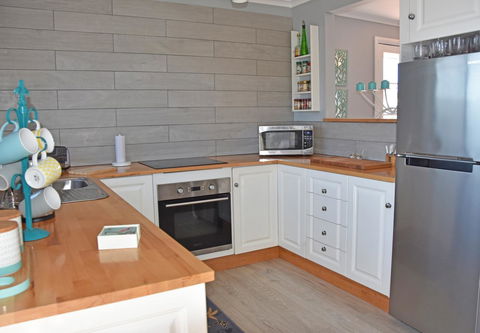 Beach Life Retreat - Accommodation Australia 9
