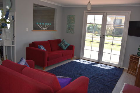 Beach Life Retreat - Accommodation Australia 1