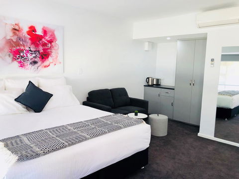 The Avenue Inn - Accommodation Australia 0