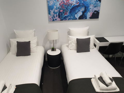 The Avenue Inn - Accommodation Australia 3
