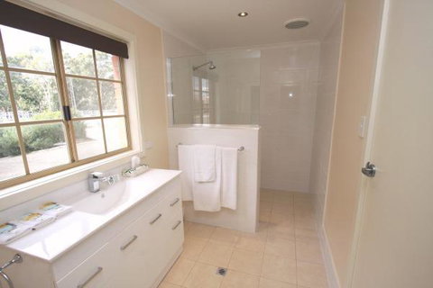 Clare Central - Australia Shopping 9