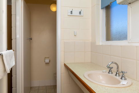 Blue Seas Motel - Accommodation Australia 9