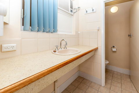 Blue Seas Motel - Accommodation Australia 4