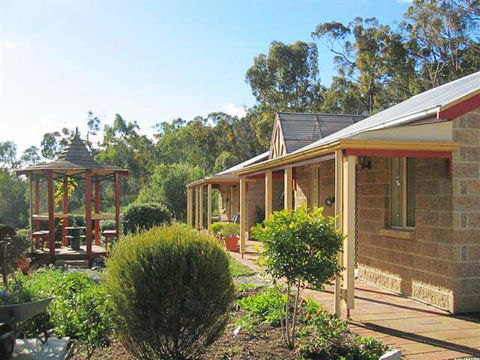 Riesling Trail & Clare Valley Cottages - Accommodation Australia 0