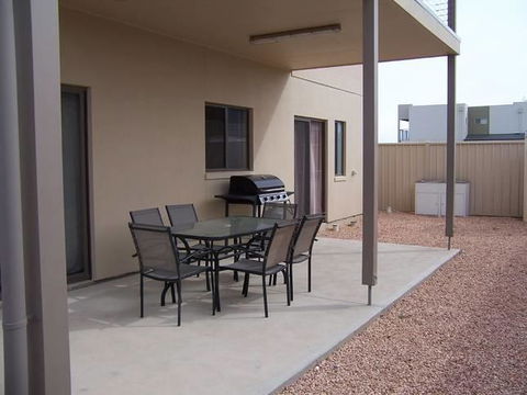 Relax On Par - Accommodation Australia 10
