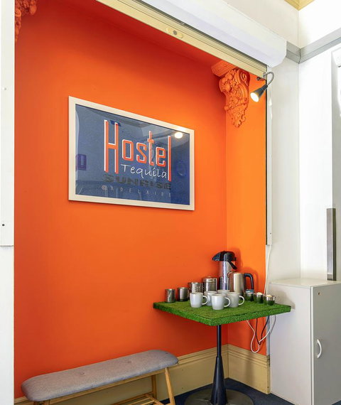 Tequila Sunrise Hostel Adelaide - Bed n Breakfasts 16
