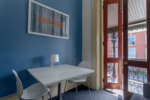 Tequila Sunrise Hostel Adelaide - Bed n Breakfasts 13