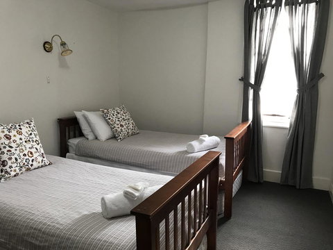 Caledonian Inn - Local Tourism 31