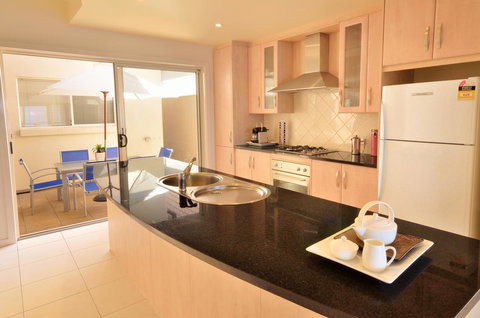 Adelaide Luxury Beach House - Accommodation Australia 26