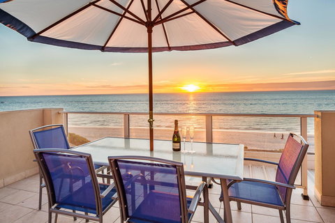 Adelaide Luxury Beach House - Accommodation Australia 9