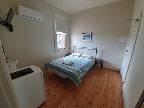 Pier Hotel Port Lincoln - Accommodation Australia 21