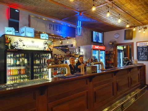Pier Hotel Port Lincoln - Accommodation Australia 6